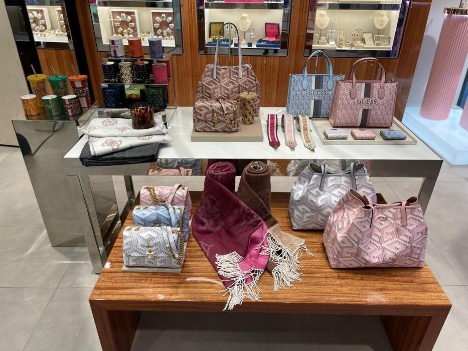 Bilder GUESS ACCESSORIES