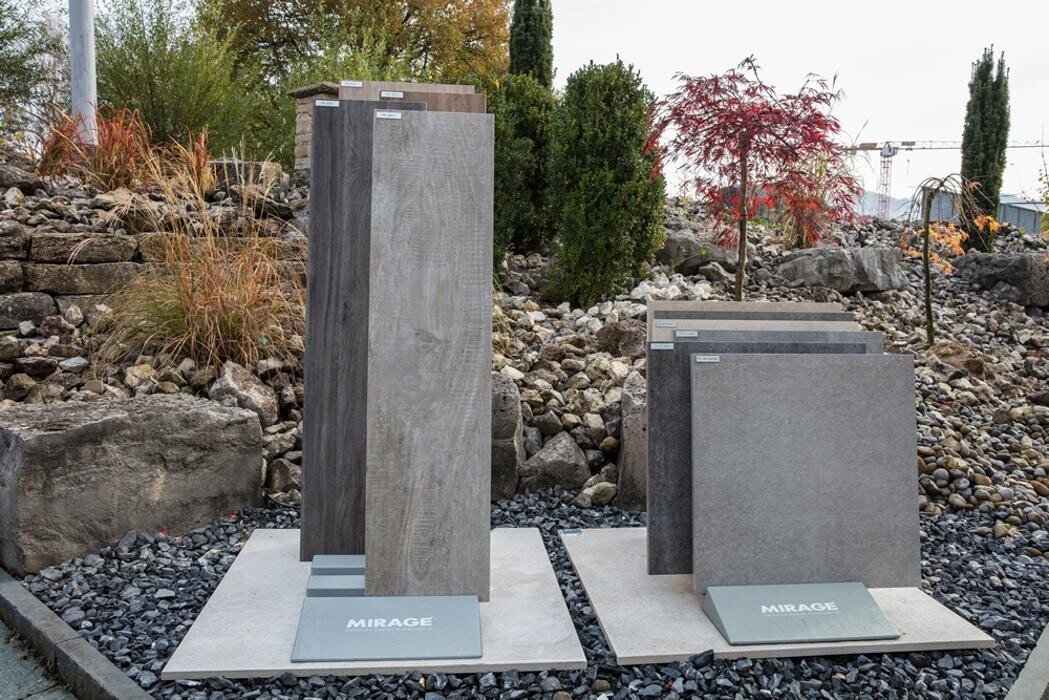 Bilder wunschräume - Platten-Ausstellung und Ideengarten - aktuelle Boden- und Wandplatten für Innen und Aussen in der Region Aarau