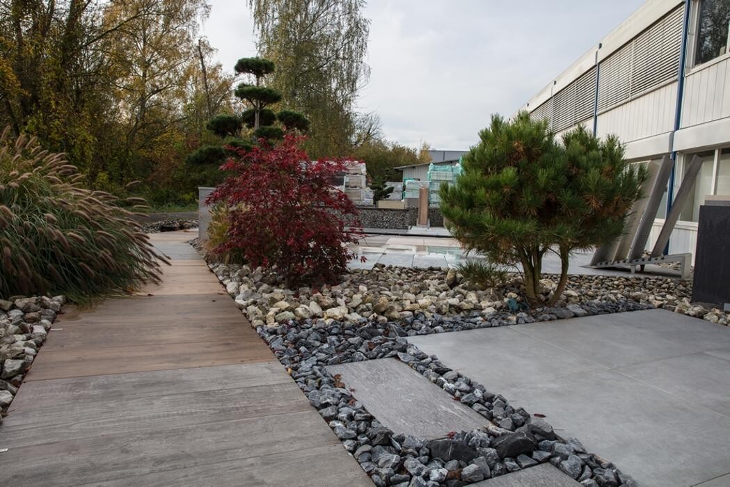 Bilder wunschräume - Platten-Ausstellung und Ideengarten - aktuelle Boden- und Wandplatten für Innen und Aussen in der Region Aarau