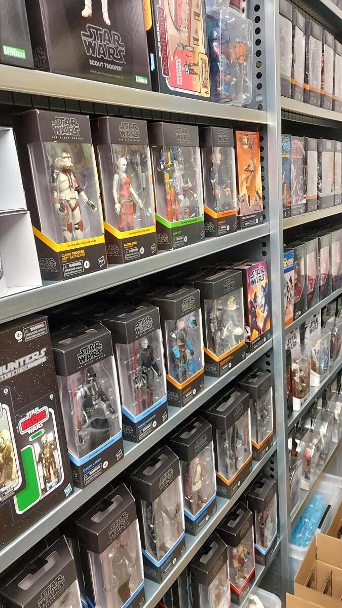 Bilder ActionSpielzeug.ch - Ihr Schweizer Actionfiguren- und Collectibles-Online-Shop!