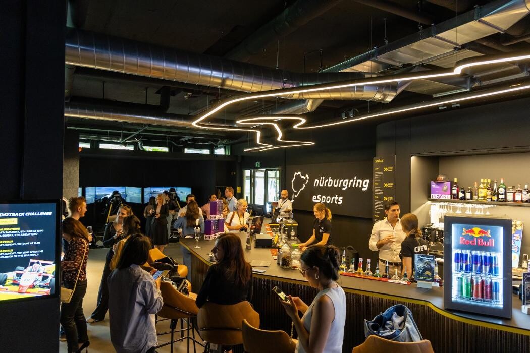 Bilder SimRacing Lounge & Bar Zürich Opfikon - Nürburgring eSports