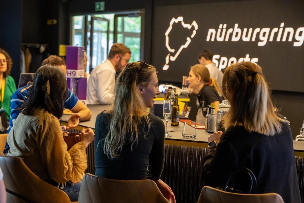 Bilder SimRacing Lounge & Bar Zürich Opfikon - Nürburgring eSports