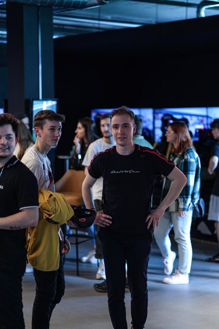 Bilder SimRacing Lounge & Bar Zürich Opfikon - Nürburgring eSports