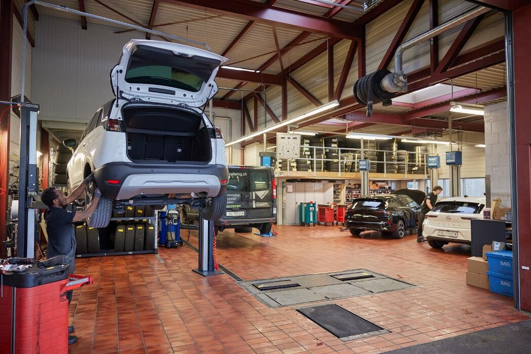 Bilder Ring Garage AG Suhr I Offizieller Opel und Suzuki Händler