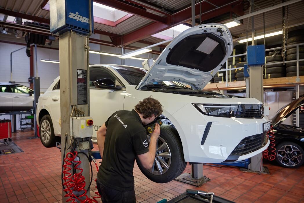 Bilder Ring Garage AG Suhr I Offizieller Opel und Suzuki Händler