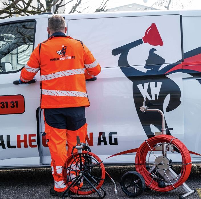 Bilder Rohrreinigung Bern - Kanalhelden AG