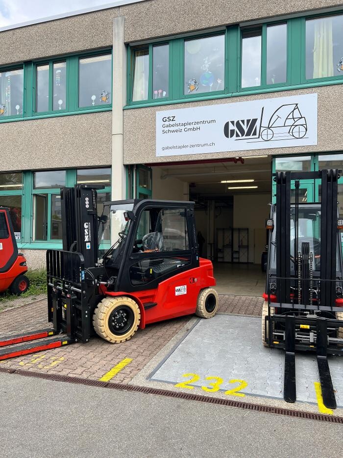 Bilder GSZ - GABELSTAPLER ZENTRUM Schweiz GmbH