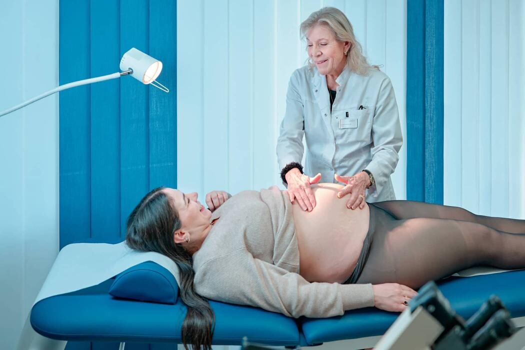 Bilder Ärztin für Frauen Worb