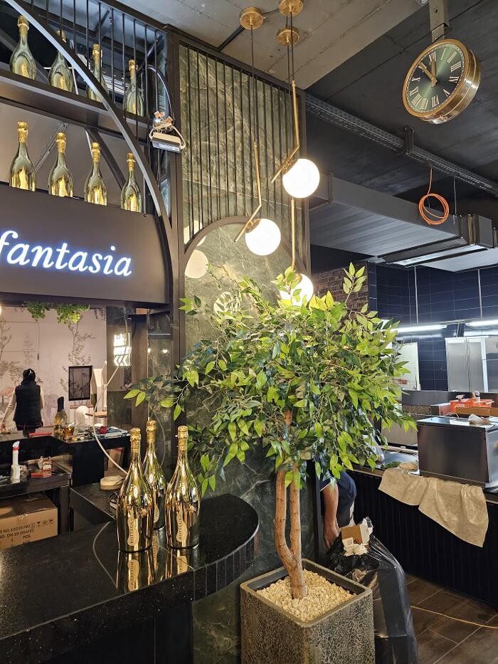 Bilder Fantasia Grill & Lounge