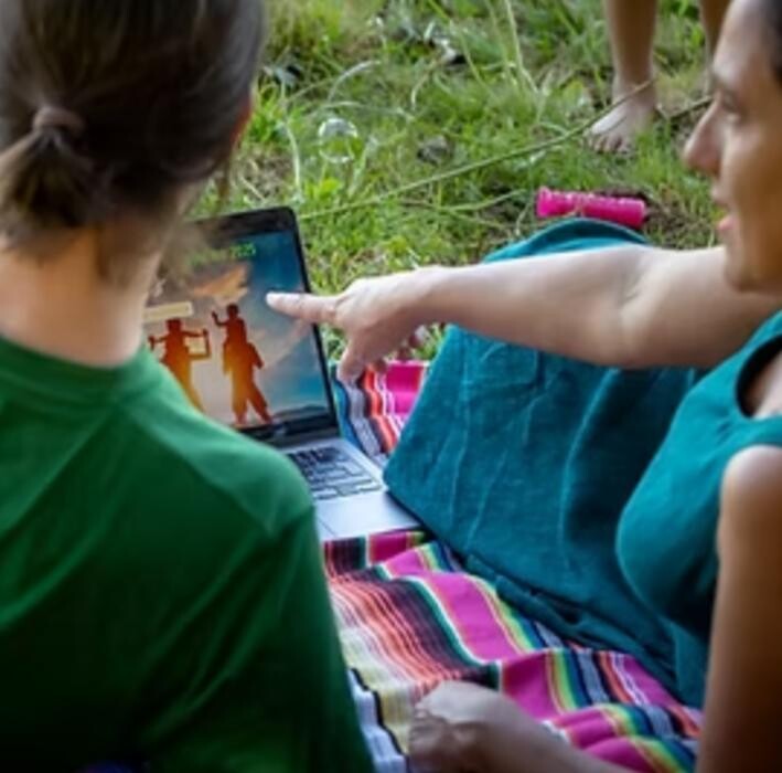 Bilder Anusia Meier, Körpertherapie & Traumaarbeit