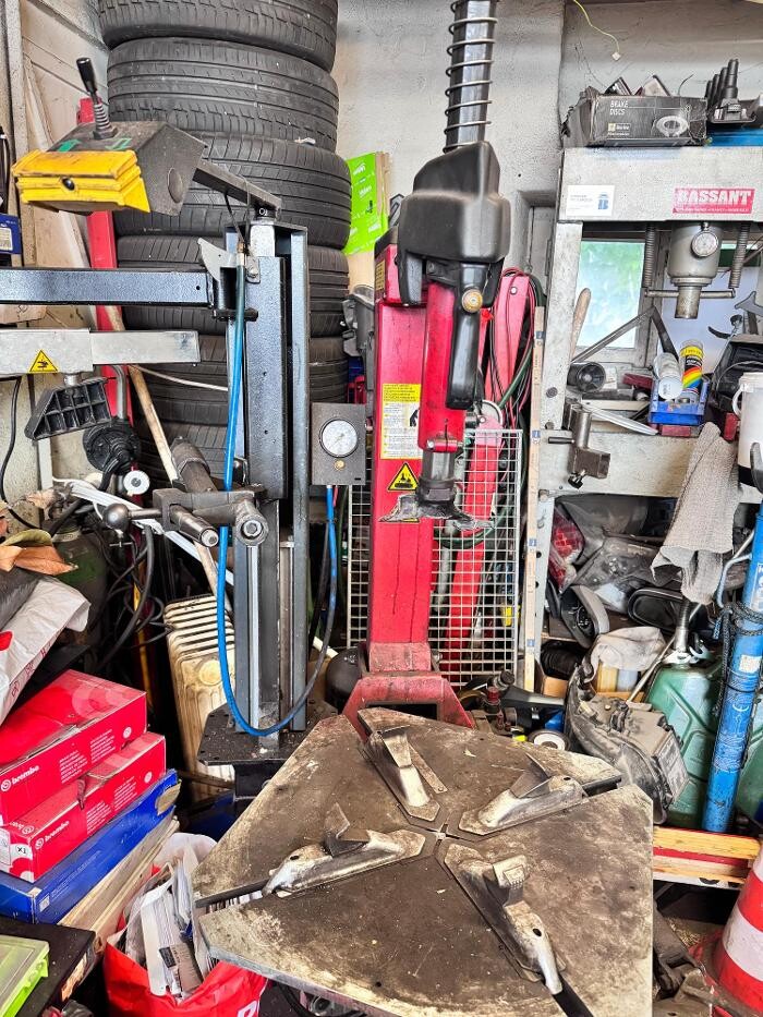 Bilder Garage Auto-Service