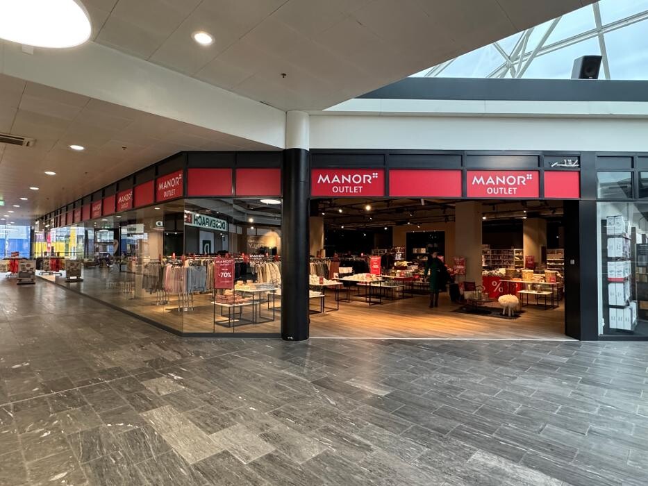 Bilder Manor Outlet Pratteln