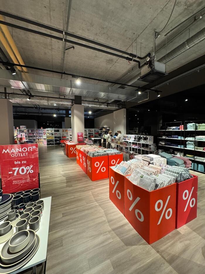 Bilder Manor Outlet Pratteln