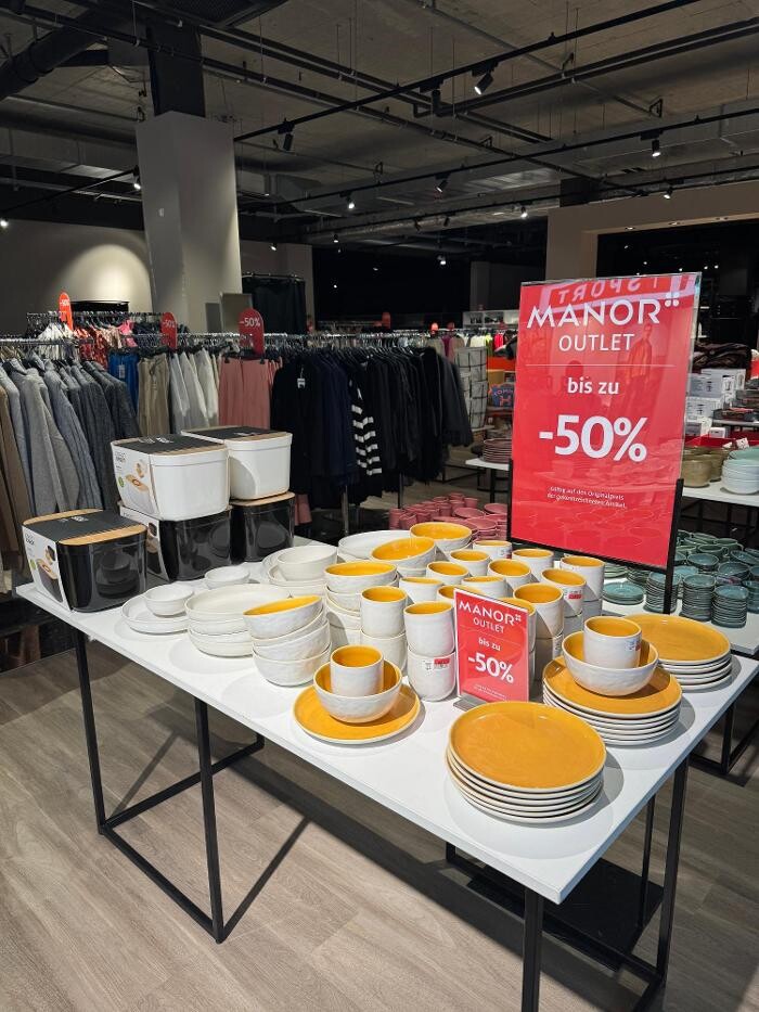 Bilder Manor Outlet Pratteln