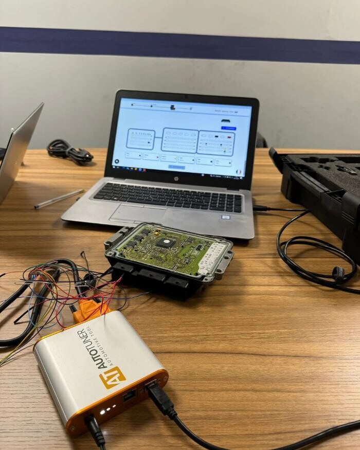 Bilder Garage Universtyle Auto Zuka