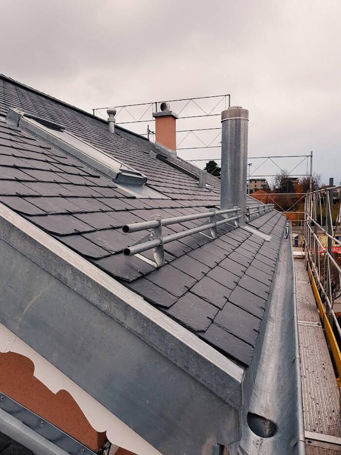 Bilder Despond Entreprises Sàrl Ferblanterie, couverture, Tavillons