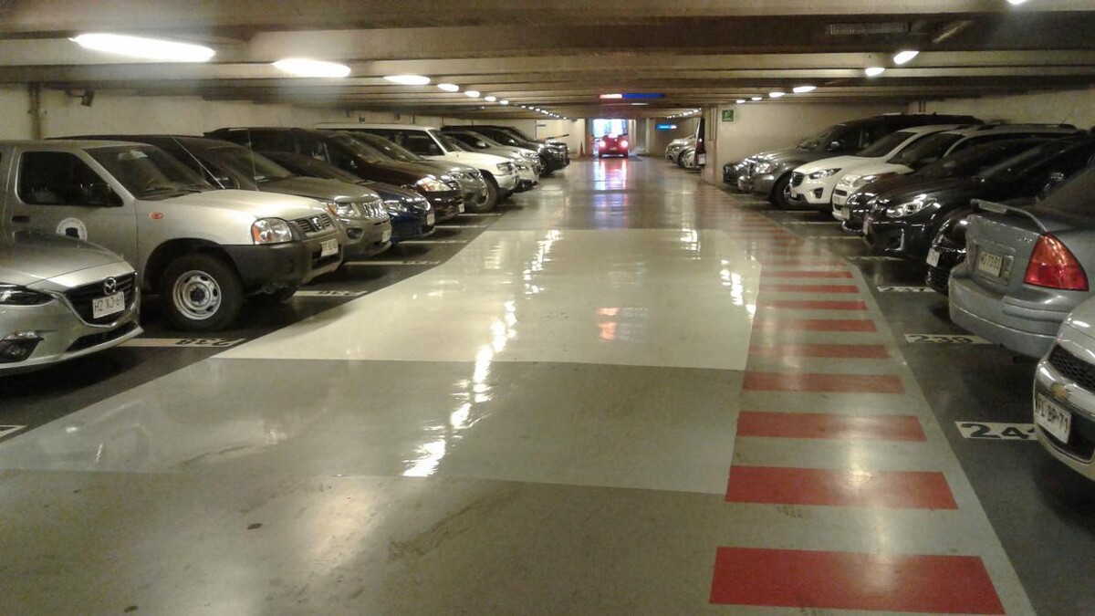 Images Estacionamiento Saba Plaza de Armas