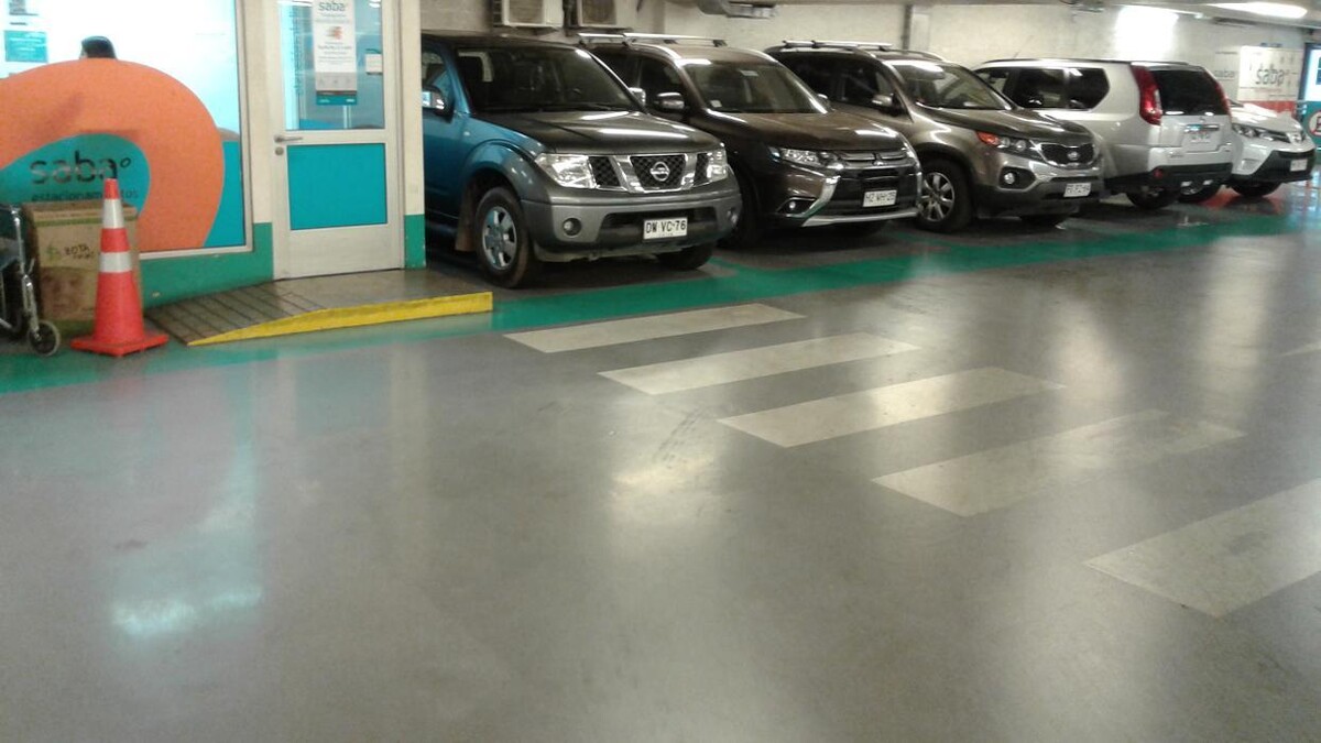 Images Estacionamiento Saba Santa Rosa