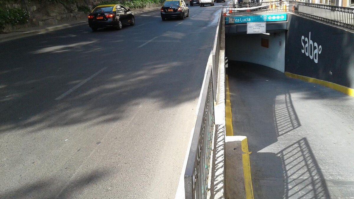 Images Estacionamiento Saba Santa Lucía