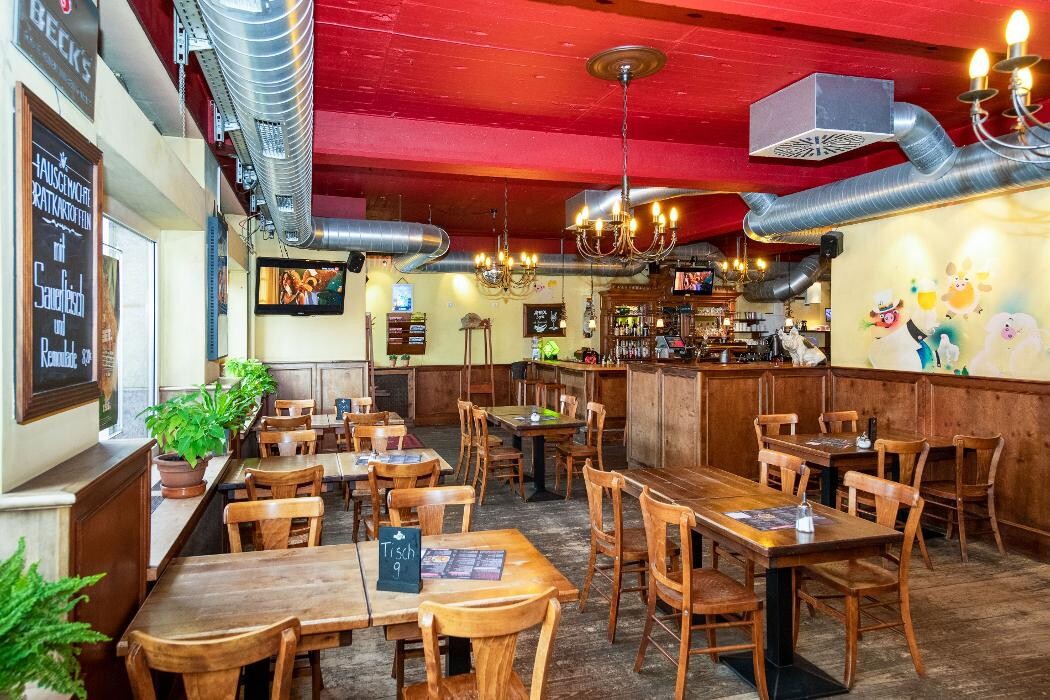 Bilder Schweinske Restaurant in Hamburg Barmbek - Schnitzel, Burger & Frühstück