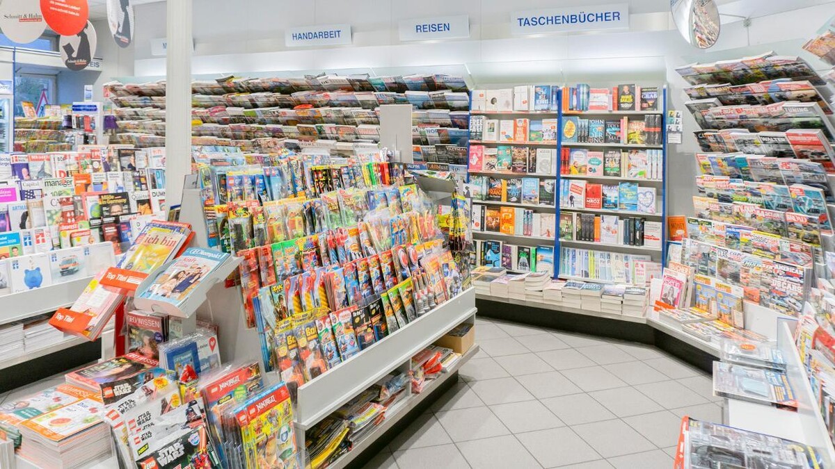 Bilder Schmitt & Hahn Buch und Presse im Bahnhof Bühl