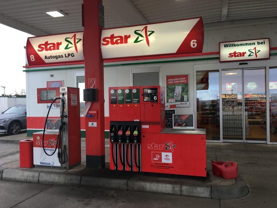 Bilder star Tankstelle