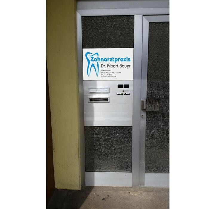 Bilder Zahnarztpraxis Dr. Albert Bauer