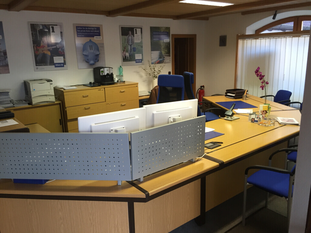 Bilder Allianz Versicherung Michael Mettin Generalvertretung in Poing