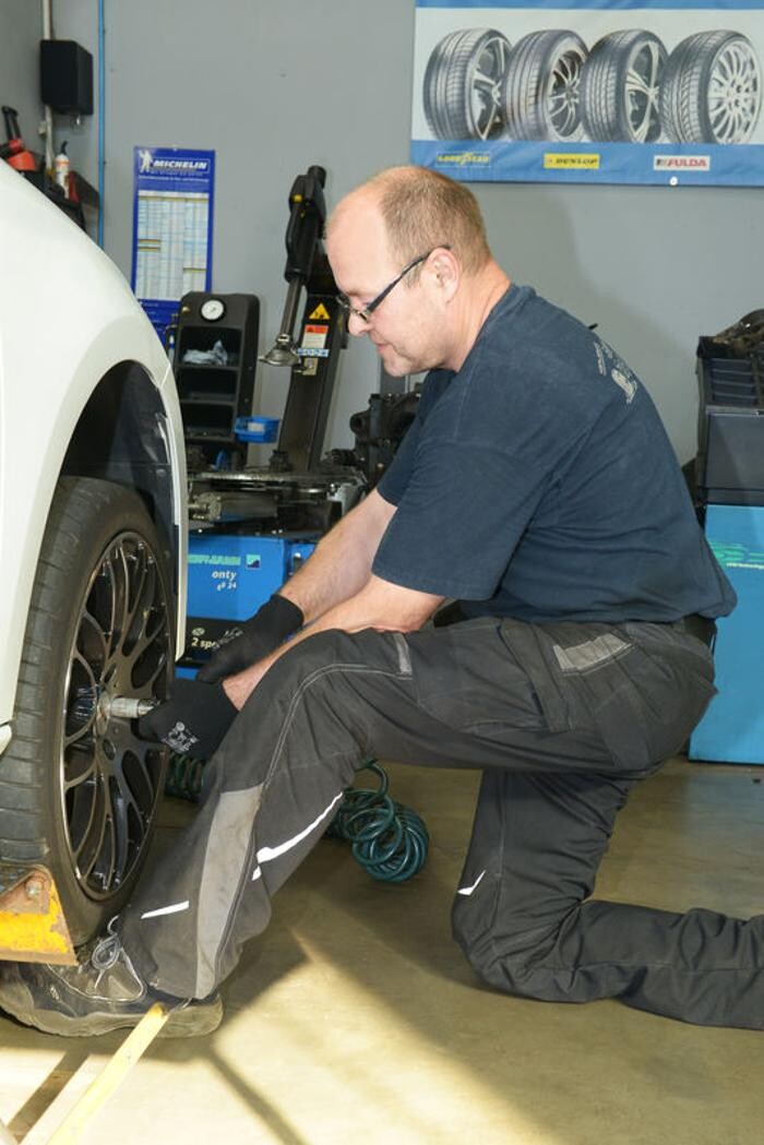 Bilder Reifen Express Inh. Michael Klein