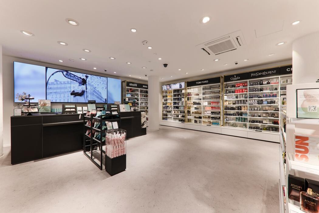 Bilder Douglas Hildesheim Hoher Weg