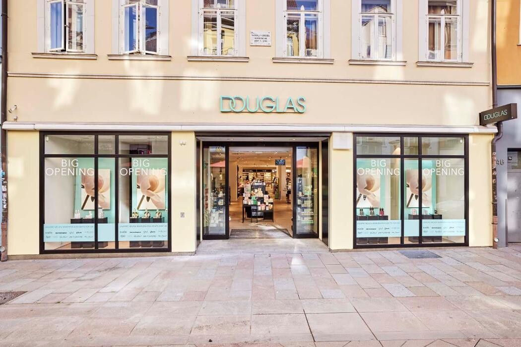 Bilder Douglas Göttingen Weender Straße