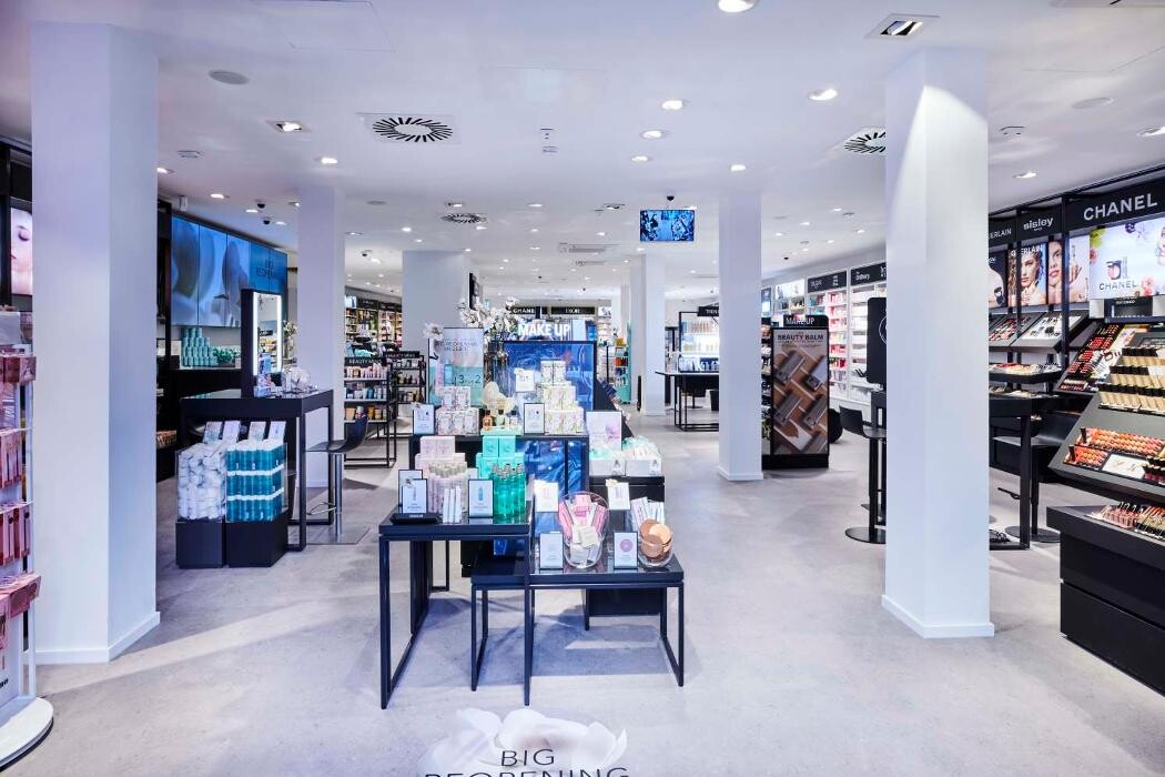 Bilder Douglas Göttingen Weender Straße