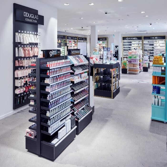 Bilder Douglas Göttingen Weender Straße