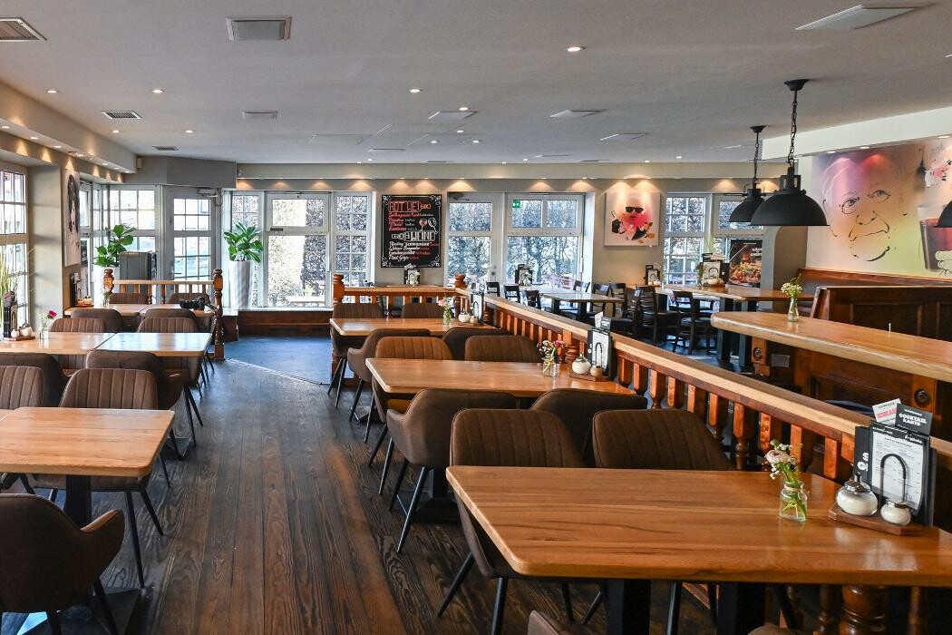 Bilder Schweinske Restaurant in Hamburg Bramfeld - Schnitzel, Burger & Frühstück