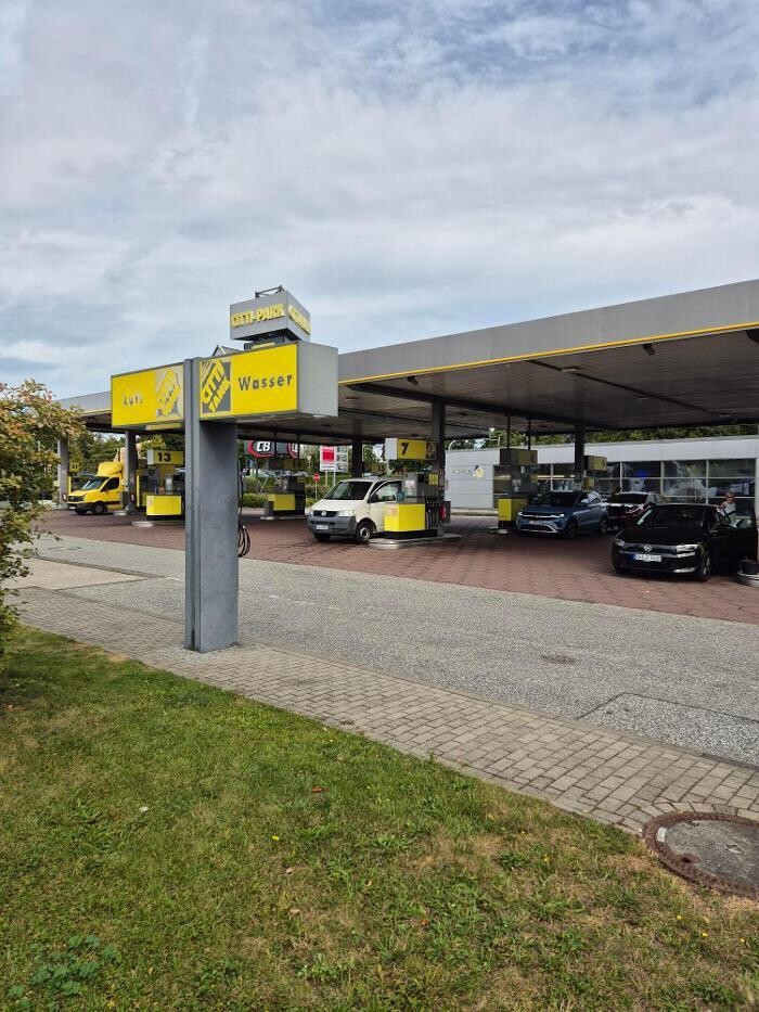 Bilder CITTI Tankstelle