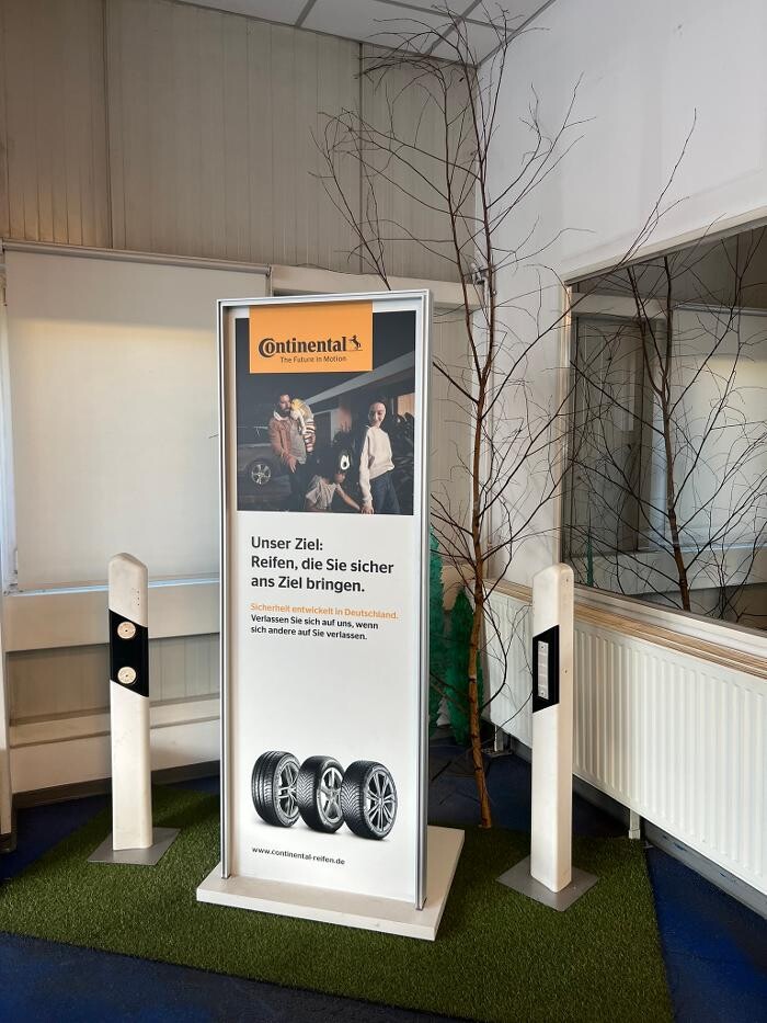 Bilder Pneuhage Reifen und Autoservice