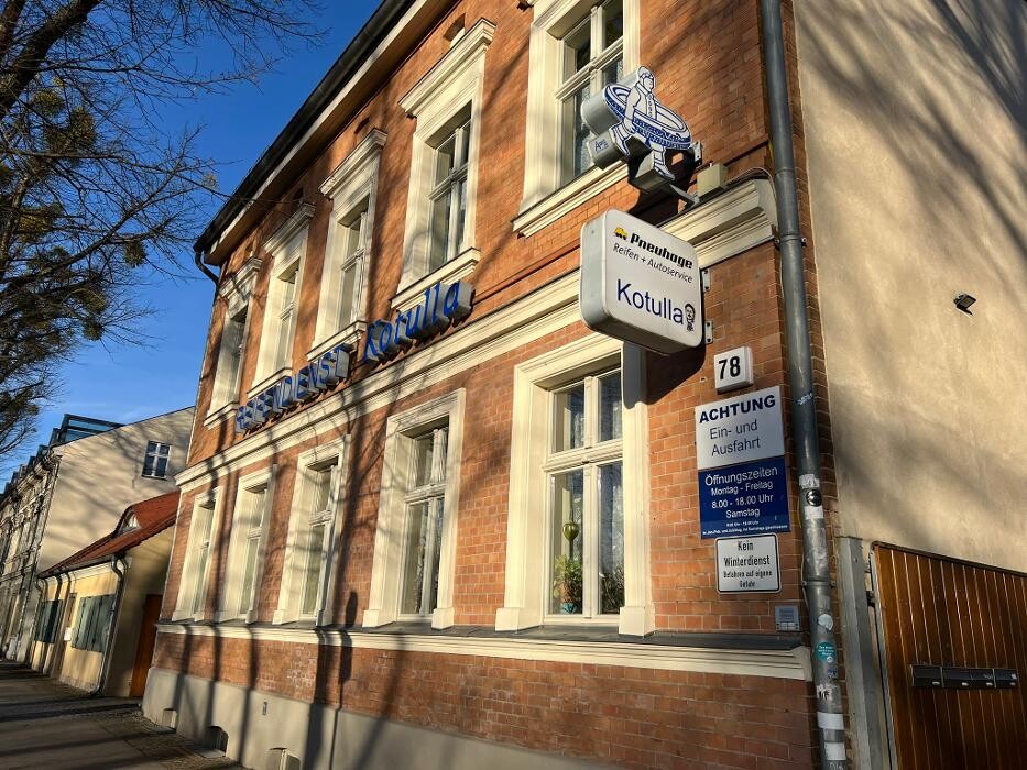 Bilder Pneuhage Reifen und Autoservice