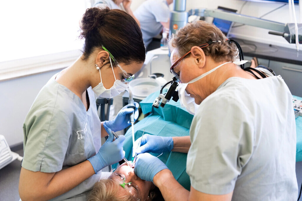 Bilder Ganzheitlicher Zahnarzt D.Klass & Dr. Gerstenberg