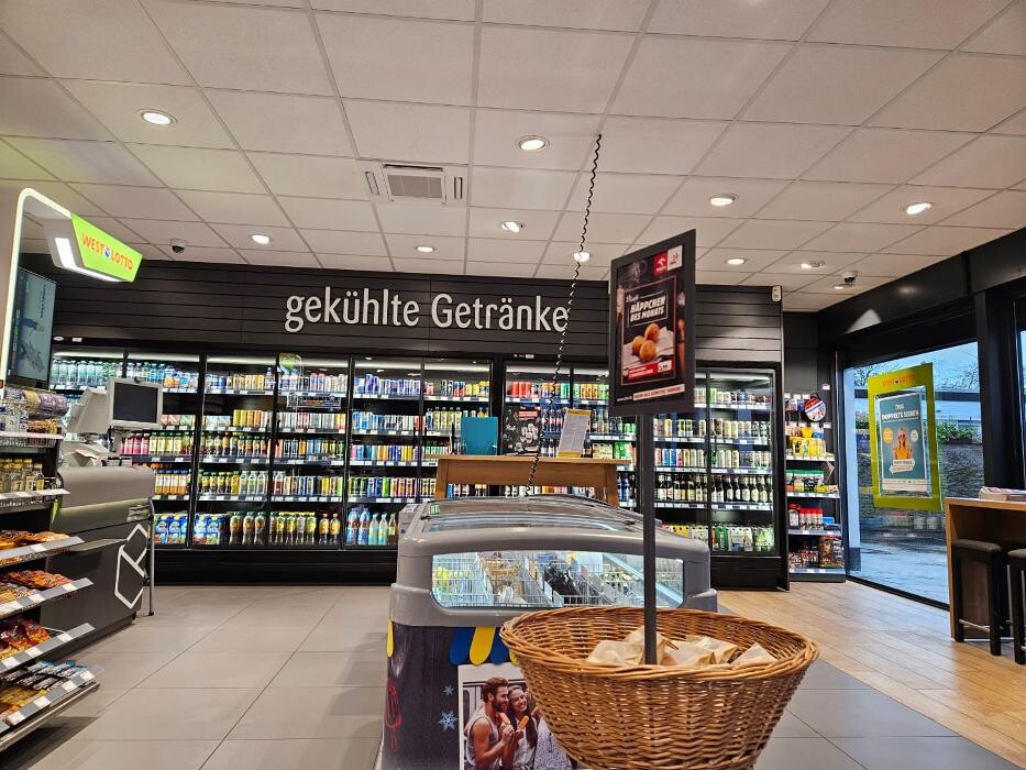 Bilder ORLEN Tankstelle