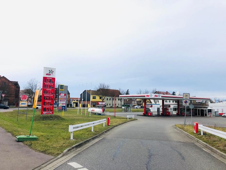 Bilder star Tankstelle