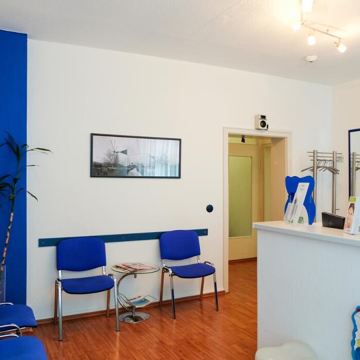 Bilder Zahnarztpraxis Dr. med. stom. Alexandra Tsitsa