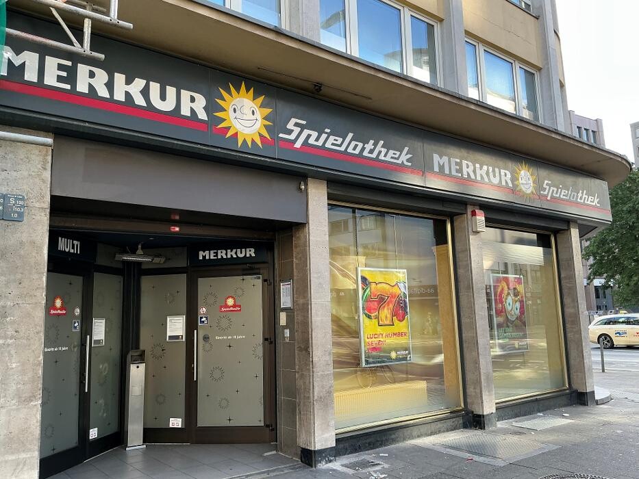 Bilder MERKUR SPIELHALLE Düsseldorf