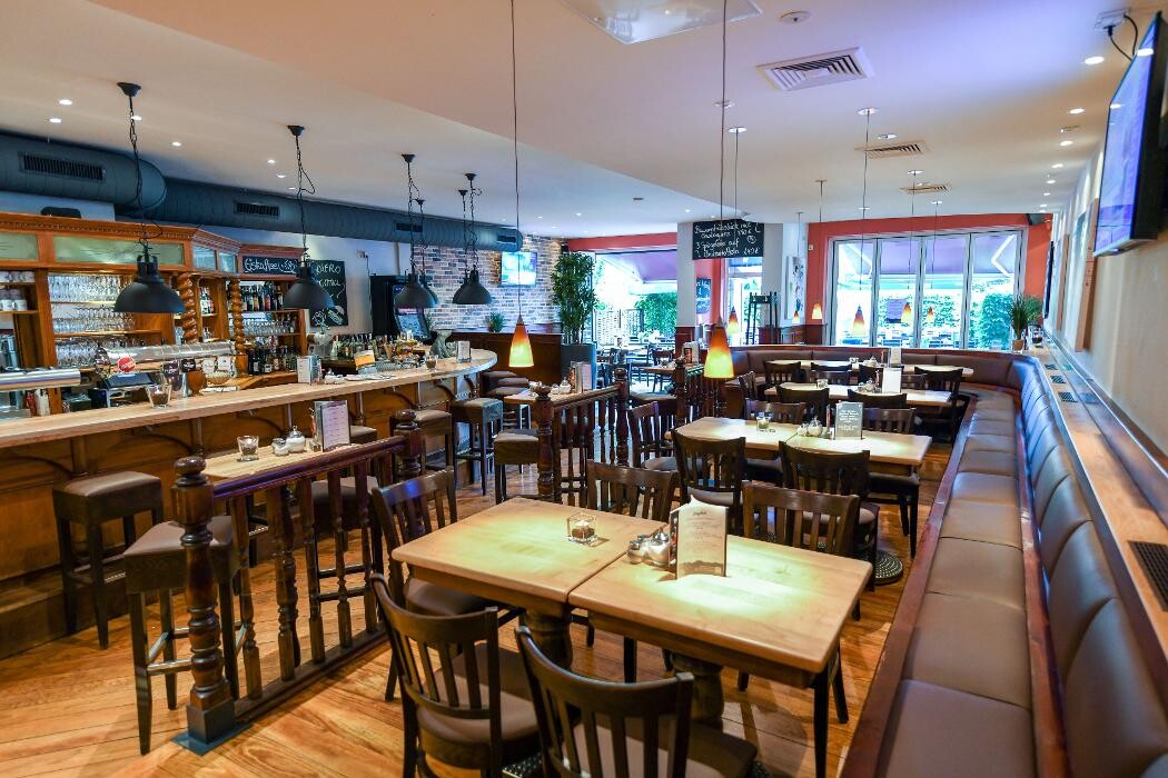 Bilder Schweinske Restaurant in Hamburg Lurup - Schnitzel, Burger & Frühstück