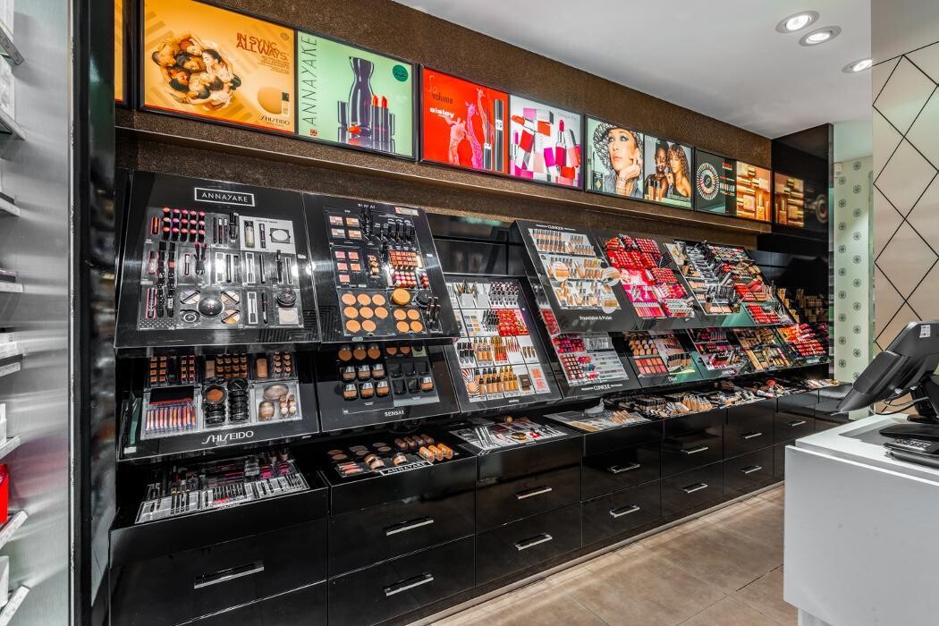 Bilder Douglas Rostock Kröpeliner Straße 77