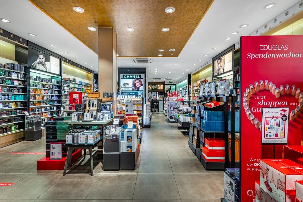 Bilder Douglas Rostock Kröpeliner Straße 77