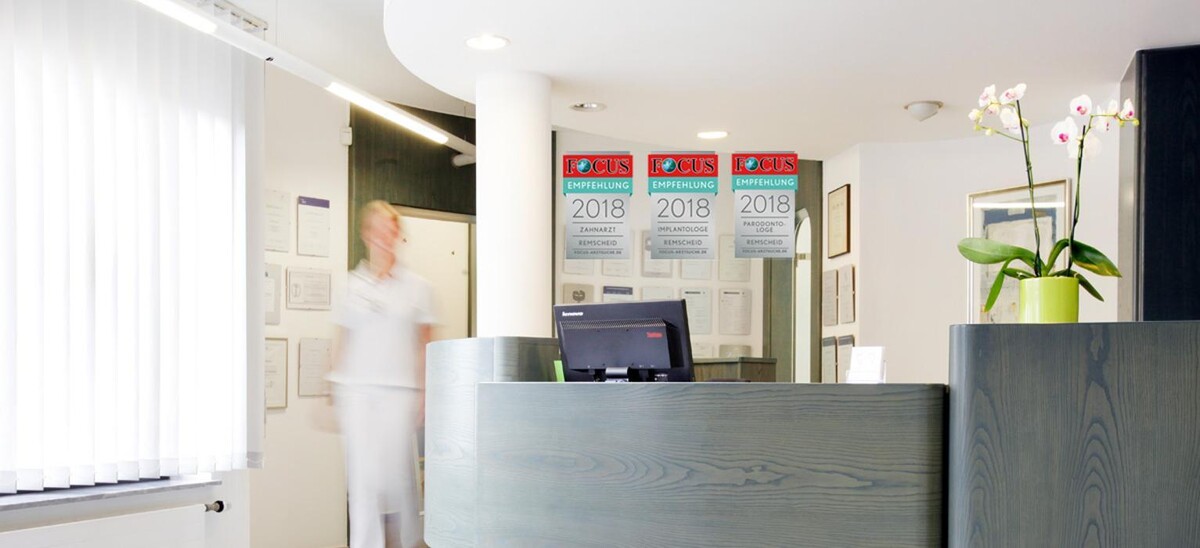 Bilder Dr. med. dent. Ernst Vöpel | Praxis für Zahnheilkunde