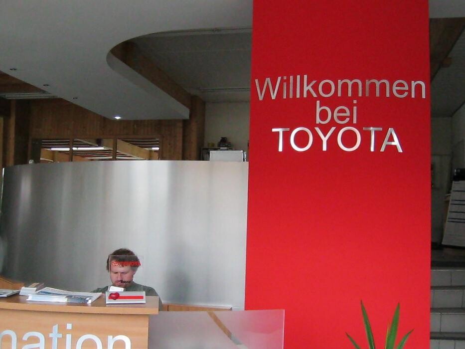 Bilder Jochen Schmitt Toyota-Autohaus