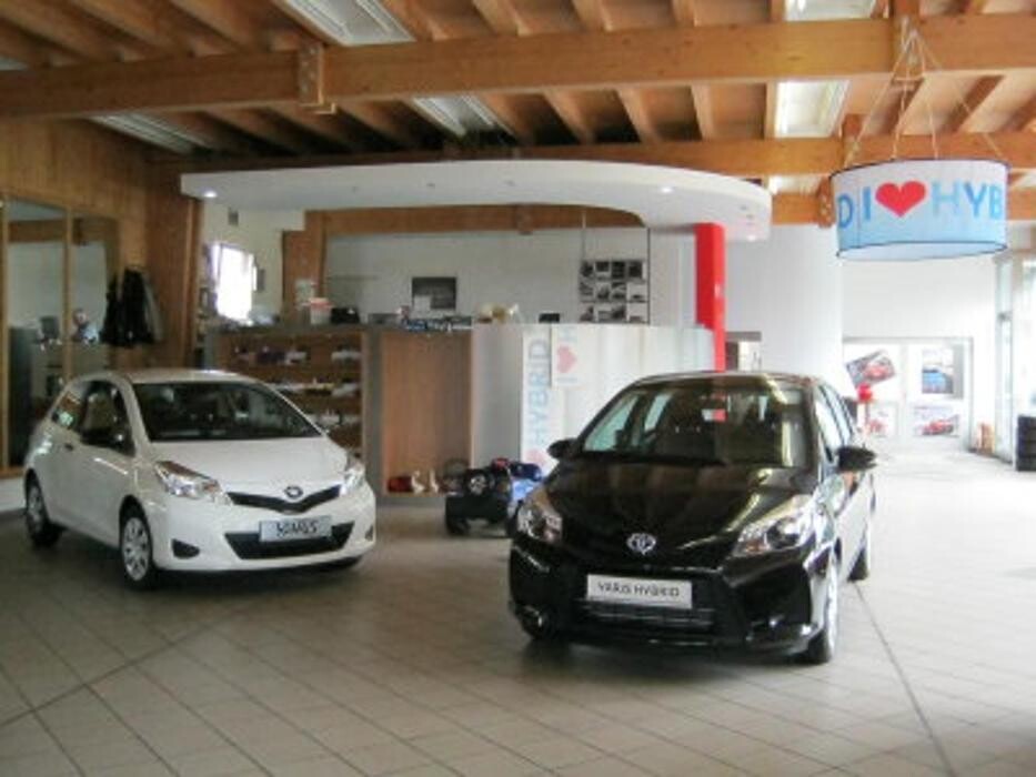Bilder Jochen Schmitt Toyota-Autohaus