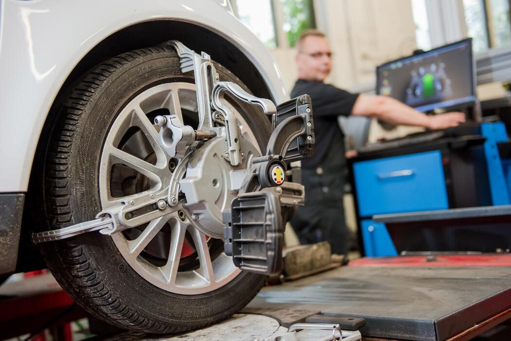 Bilder Kompter Reifen + Autoservice GmbH