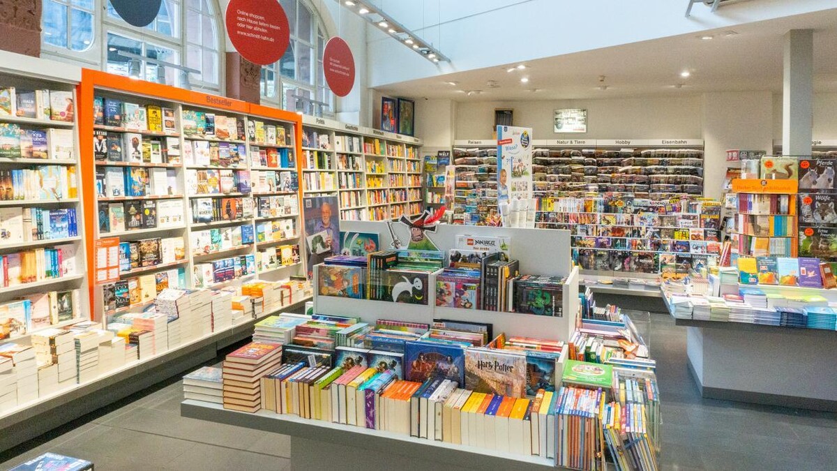 Bilder Schmitt & Hahn Buch und Presse im Bahnhof Gießen